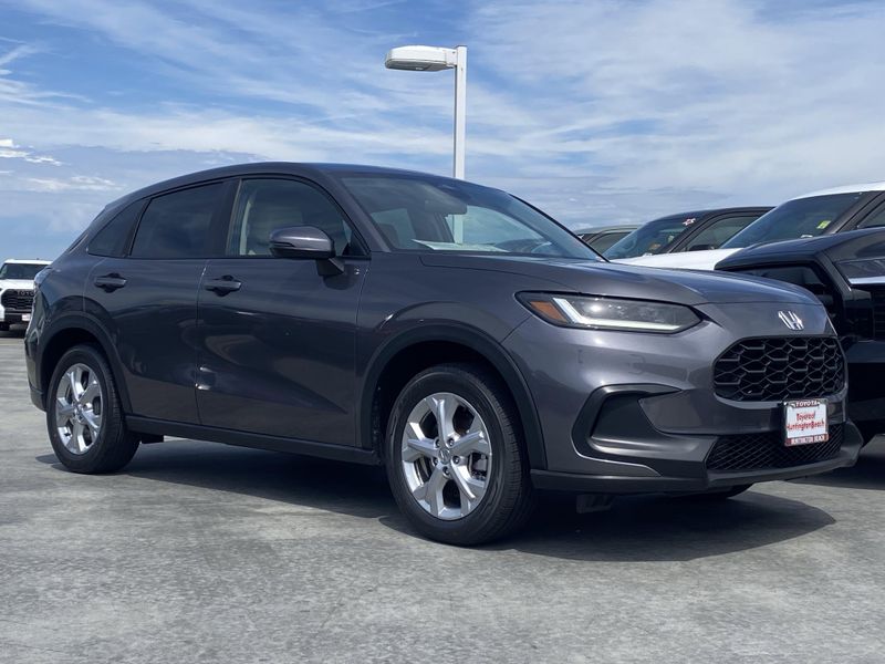 Used 2025 Honda HR-V LXImage 2