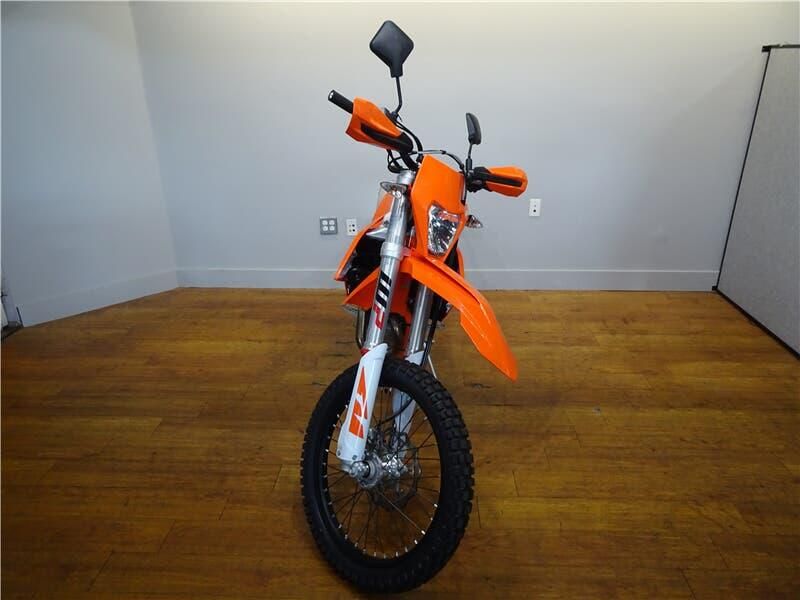New 2027 KTM 350 EXC-F Image 4