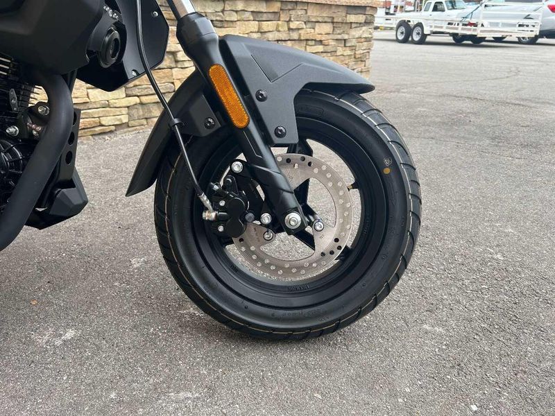 2023 CFMOTO PAPIO CF125-3US Base Image 9