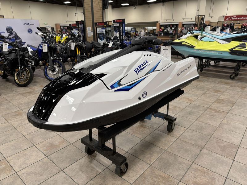 New 2025 Yamaha Superjet Image 12