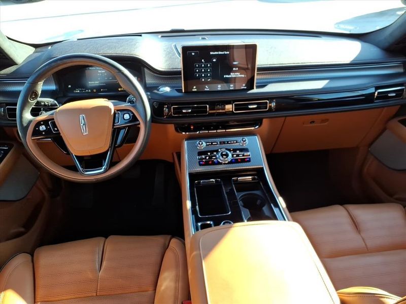 Used 2023 Lincoln Aviator Black LabelImage 5