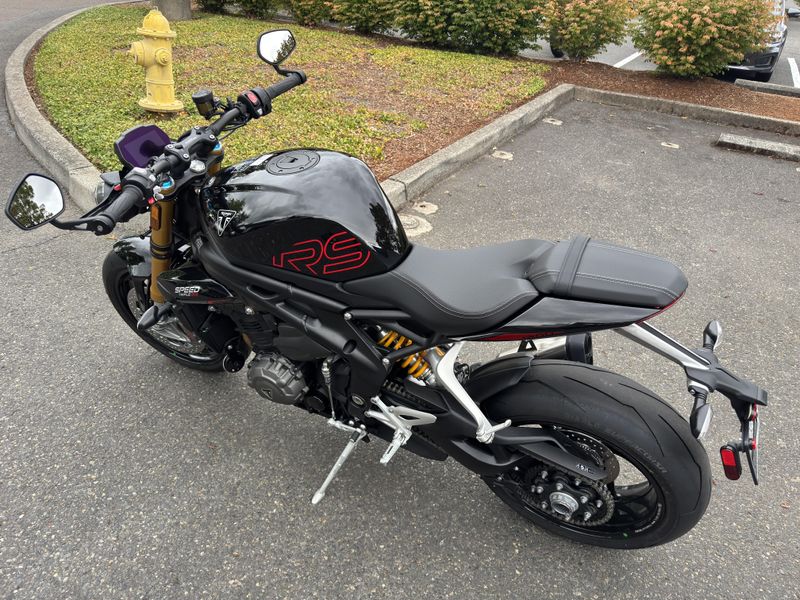 2025 Triumph Speed Triple 1200 RS - JET BLACK 