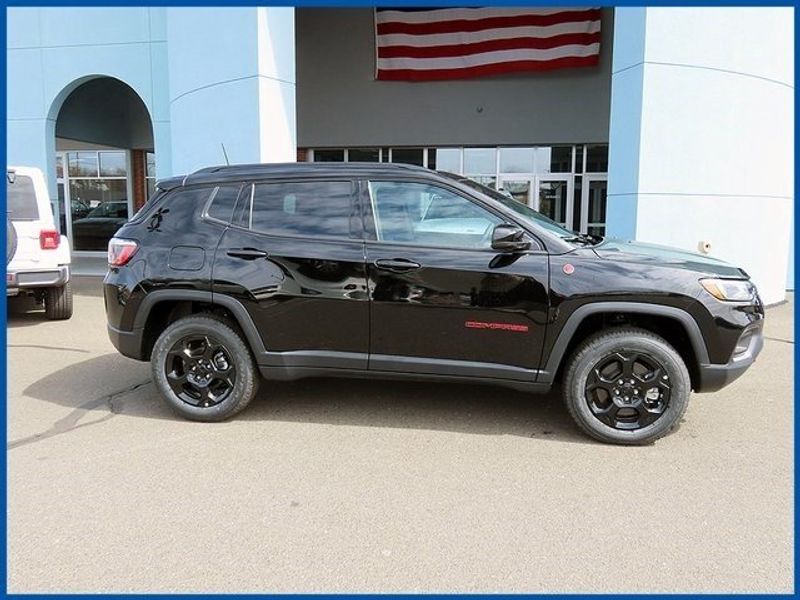 2023 Jeep Compass TrailhawkImage 2