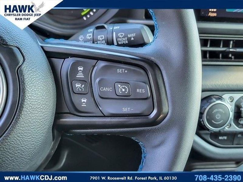 2024 Jeep Wrangler Rubicon 4xe photo 15