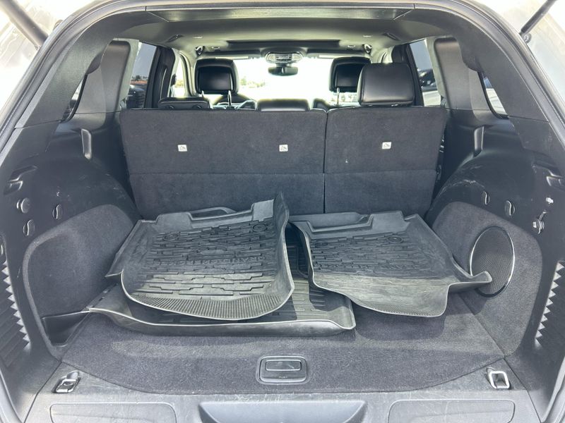 Used 2018 Jeep Grand Cherokee AltitudeImage 13