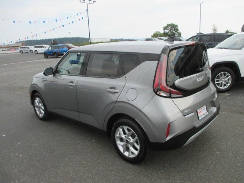 Used 2023 Kia Soul LXImage 10