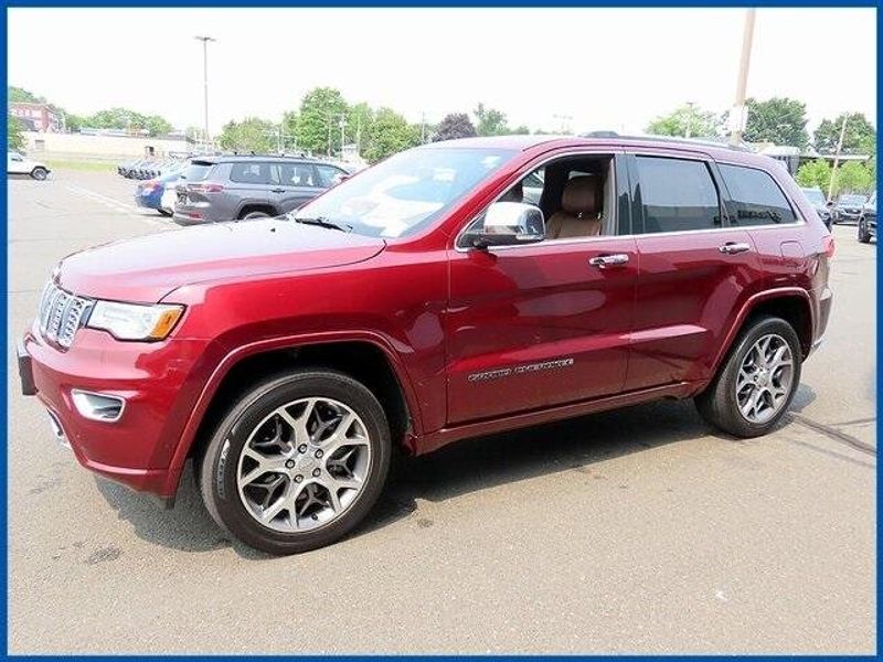 Used 2021 Jeep Grand Cherokee OverlandImage 1