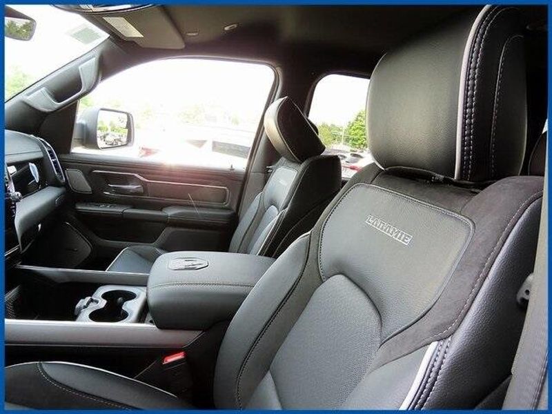 2025 RAM 1500 LaramieImage 13