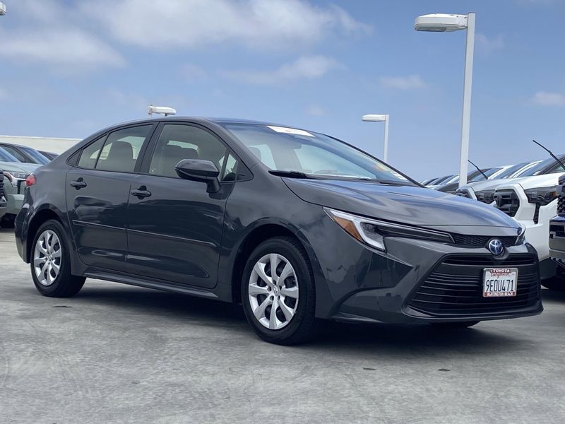 Used 2023 Toyota Corolla LEImage 2