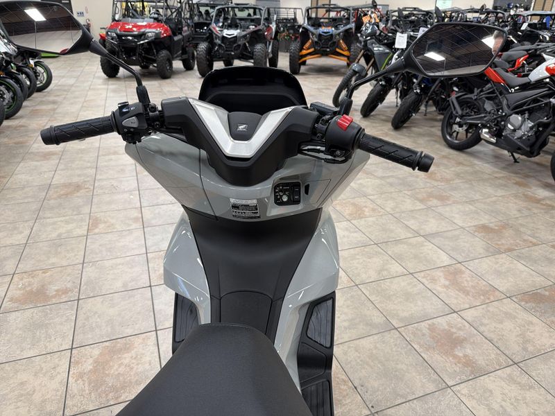 New 2025 Honda PCX ABS Image 24