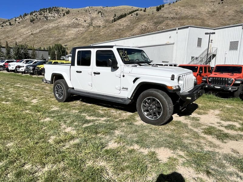2021 Jeep Gladiator Sport S photo 3