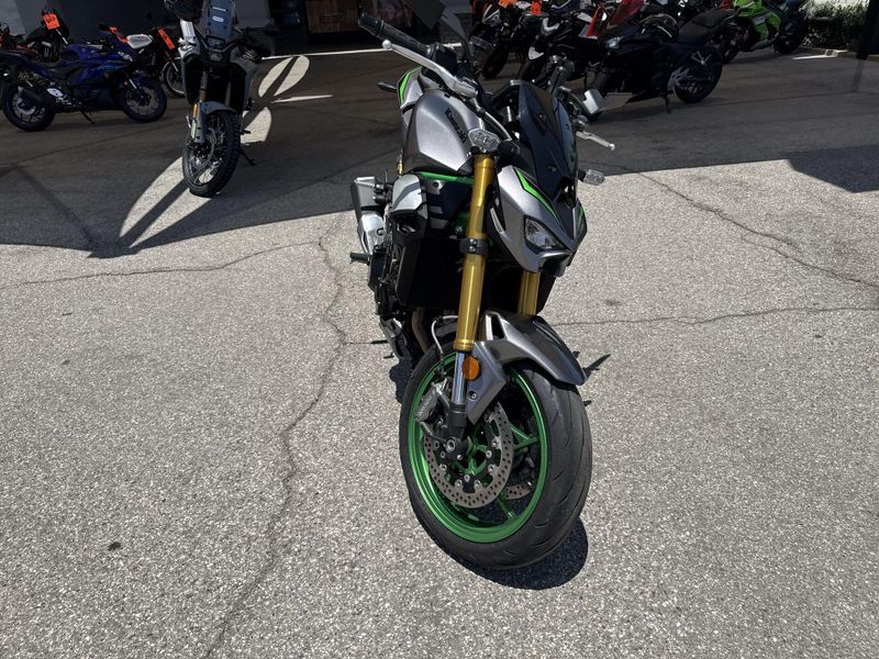 Used 2025 Kawasaki Z900 SE ABS Image 10