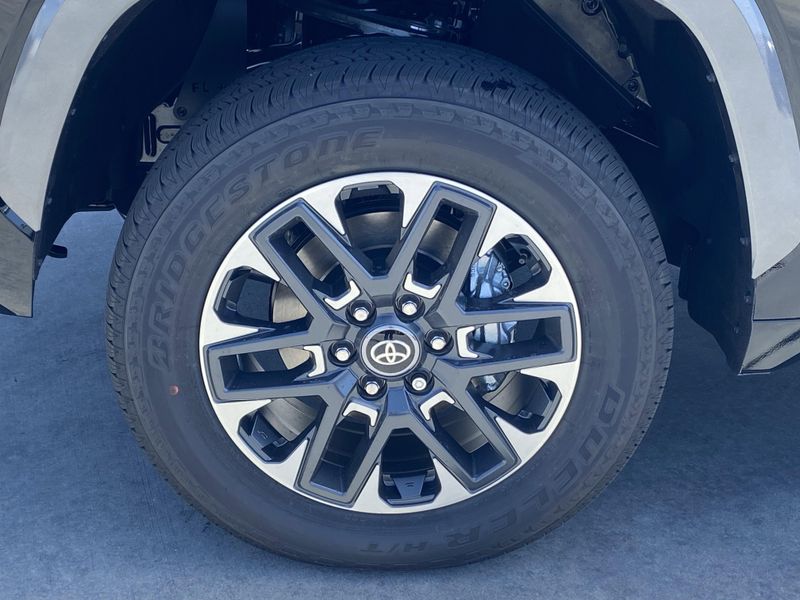 2025 Toyota Tundra LimitedImage 8