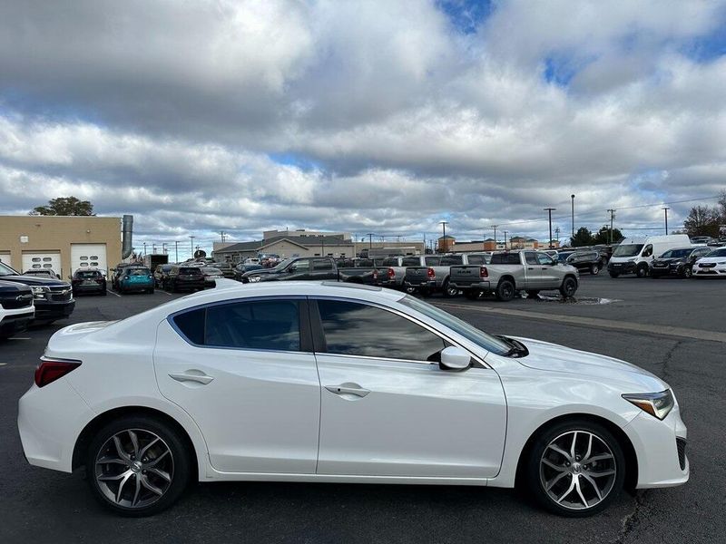 2019 Acura ILX Technology PackageImage 12