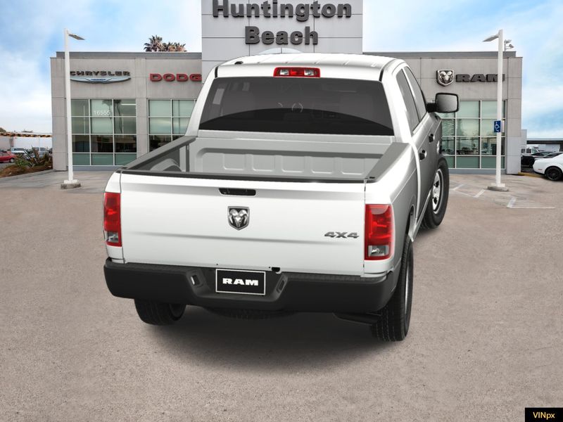 2023 RAM 1500 Classic Tradesman Crew Cab 4x4Image 12