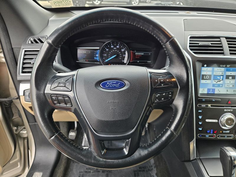 Used 2017 Ford Explorer Limited FWD