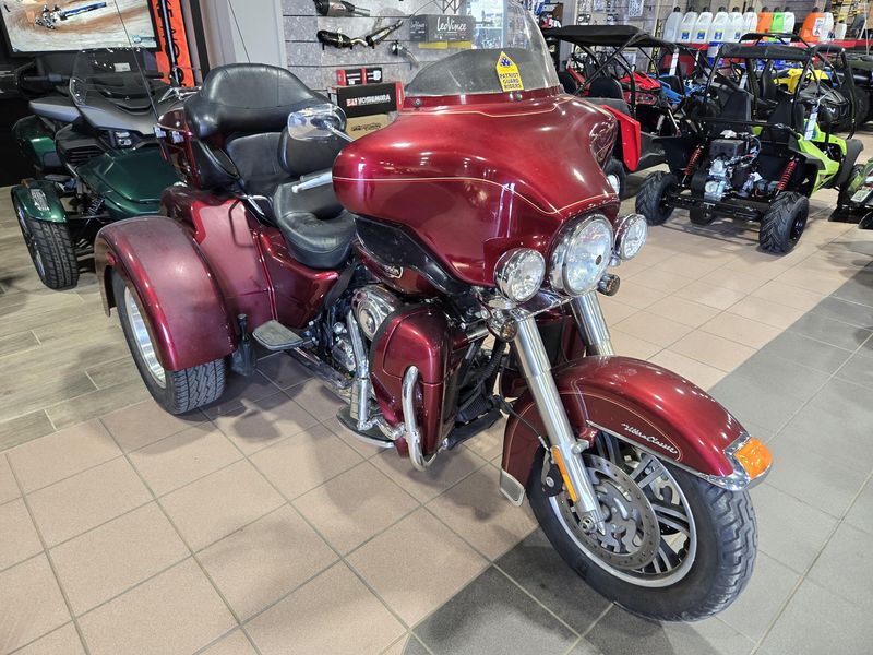 2010 HARLEY TRIKE TRI GLIDE ULTRA CLASSIC Image 2