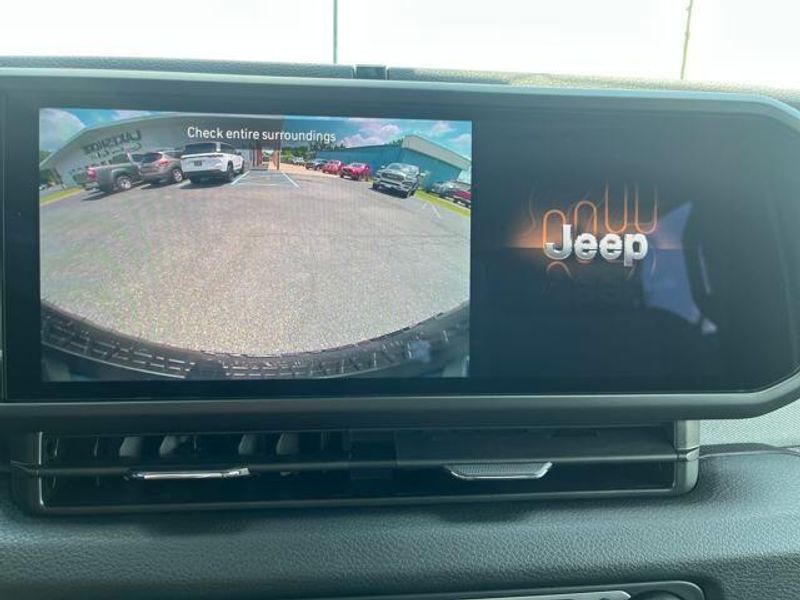 2025 Jeep Wrangler 4-door Willys