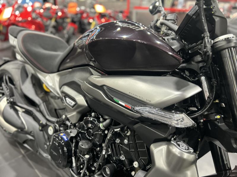 New 2026 Ducati X DIAVEL V4 Image 10