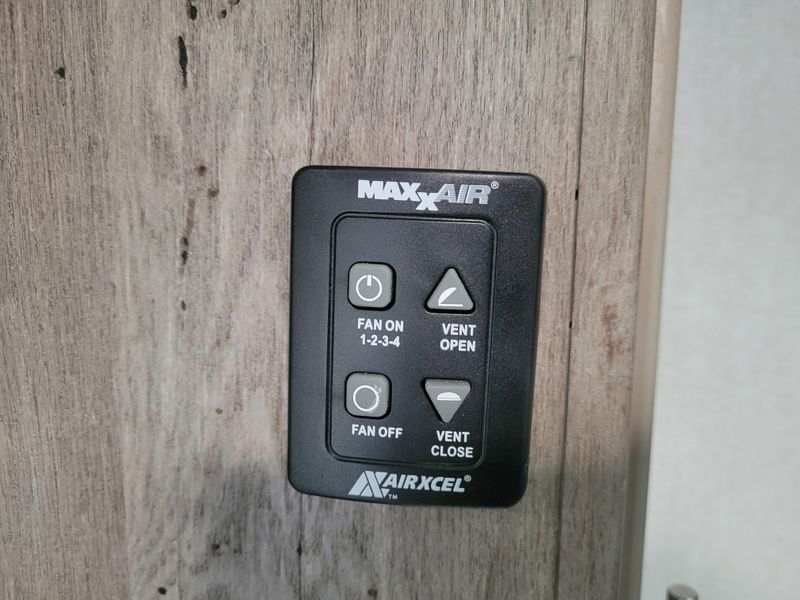 New 2026 NORTHWOOD MFG ARCTIC FOX EDGE 25RB Image 17