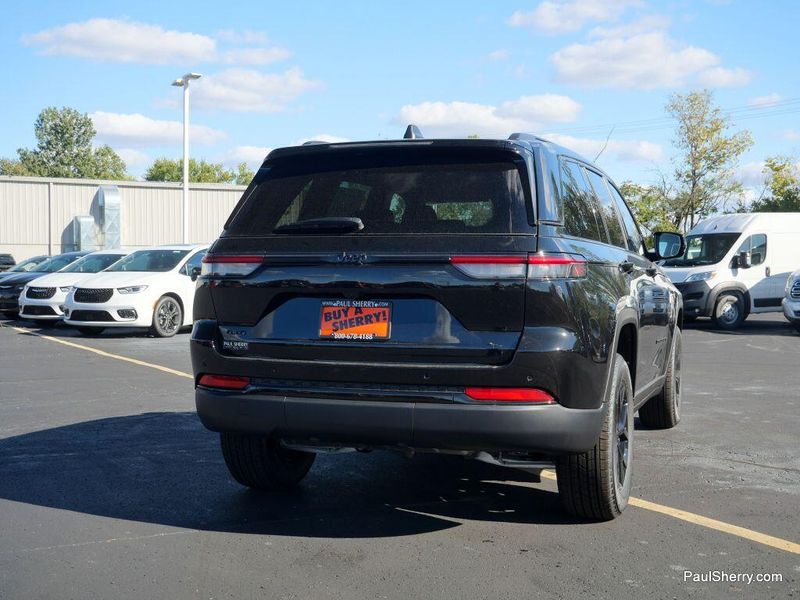 New 2025 Jeep Grand Cherokee Altitude X 4x4
