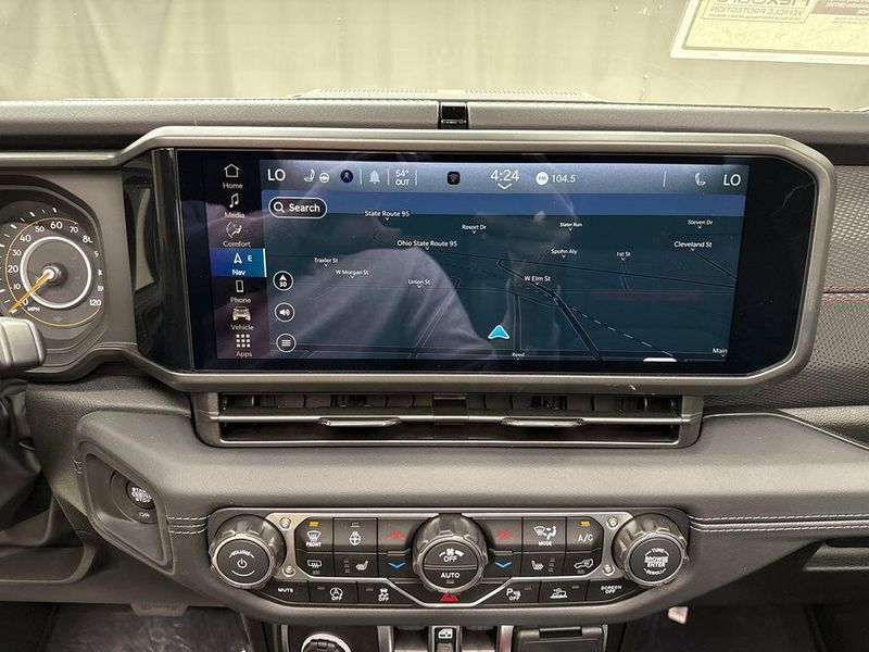 New 2026 Jeep Wrangler 4-door Rubicon XImage 11