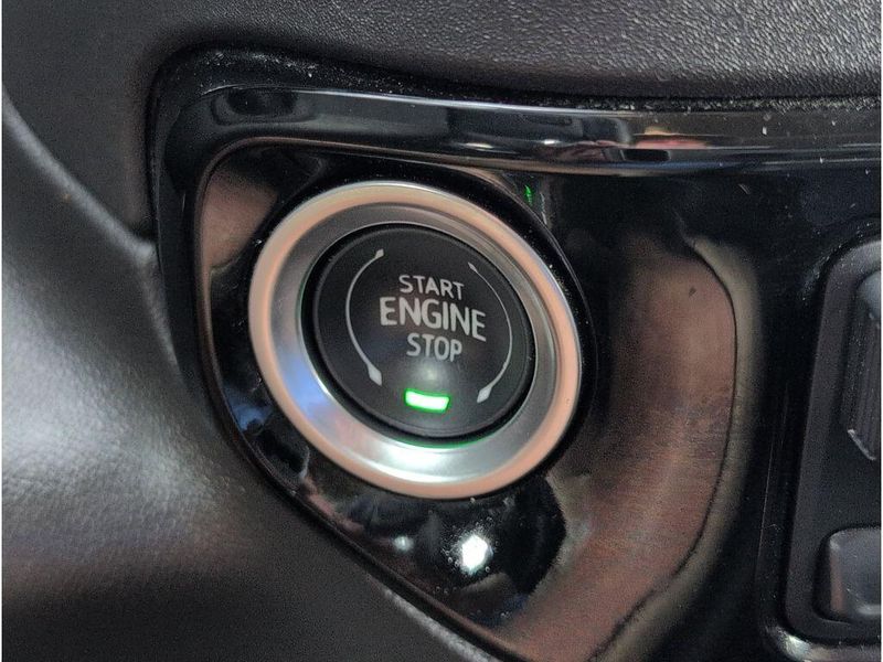Used 2025 GMC Sierra 1500 SLTImage 20