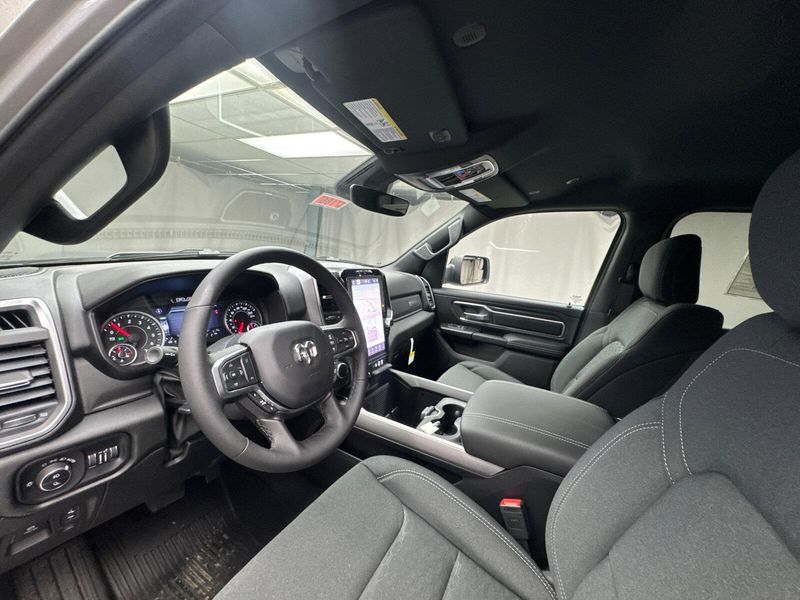2025 RAM 1500 Big Horn Crew Cab 4x4 5