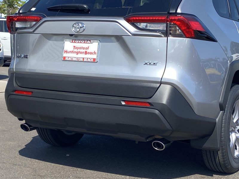 New 2025 Toyota RAV4 XLEImage 4