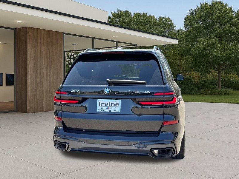 New 2027 BMW X7 xDrive40iImage 9
