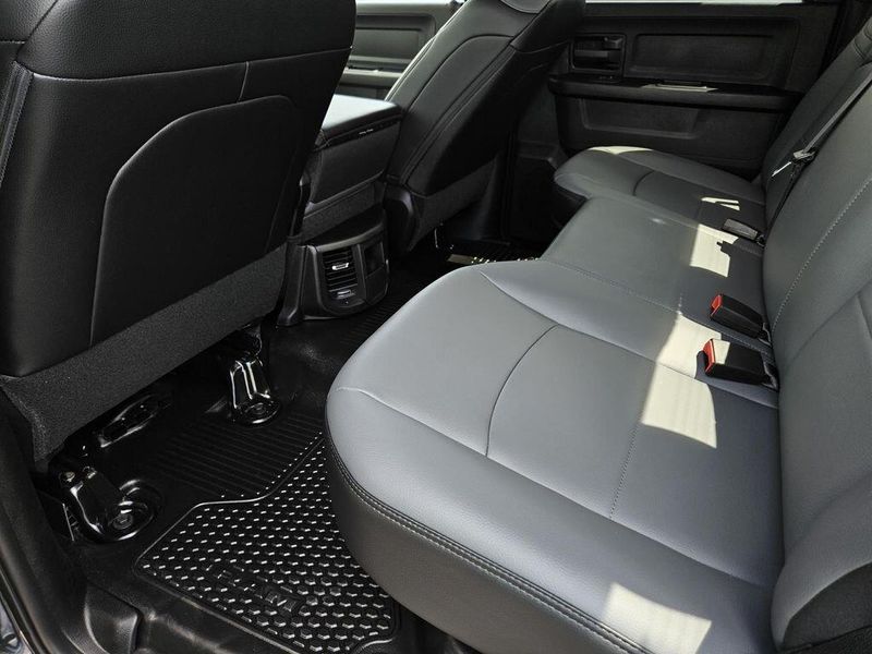 2025 RAM 2500 Tradesman Crew Cab 4x4 6
