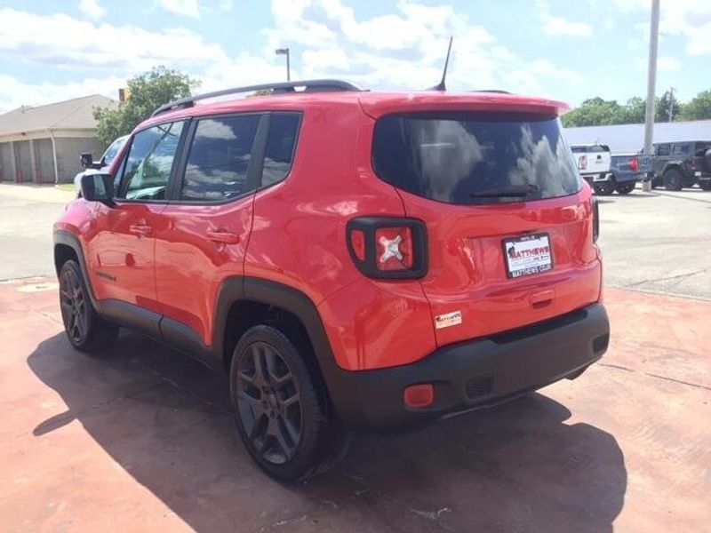 2021 Jeep Renegade LatitudeImage 3
