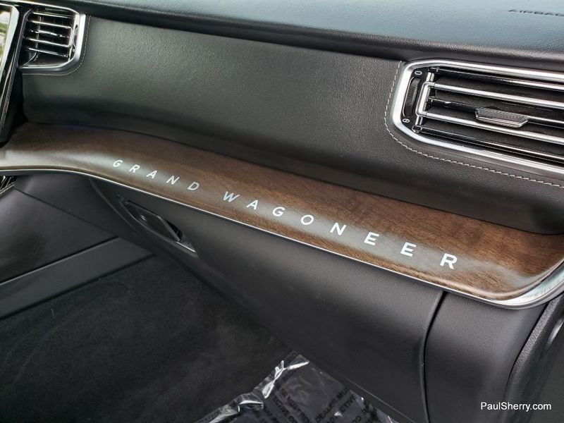 2022 Grand Wagoneer Wagoneer Series IIImage 12