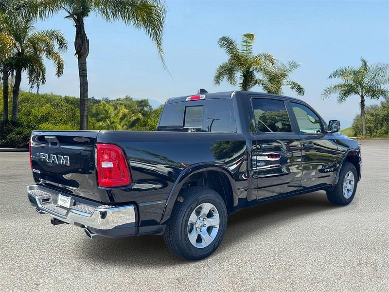 New 2026 RAM 1500 Big Horn Crew Cab 4x2 5'7' Box