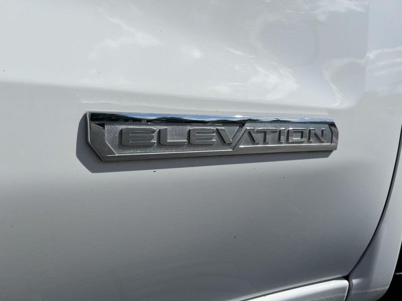2022 Gmc Sierra 1500 Elevation photo 4