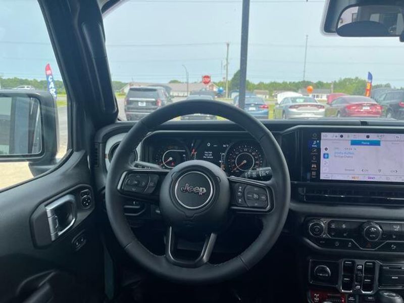 2025 Jeep Wrangler 4-door Willys