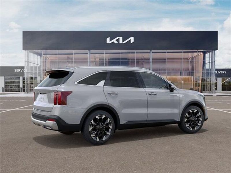 2025 Kia Sorento X-Line EXImage 6