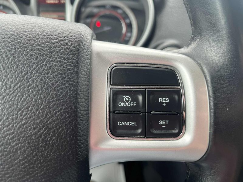 Used 2019 Dodge Journey Image 15