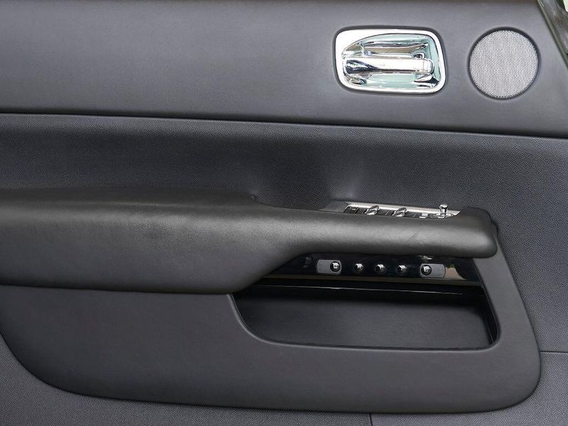 Used 2016 Rolls-Royce Dawn Image 20