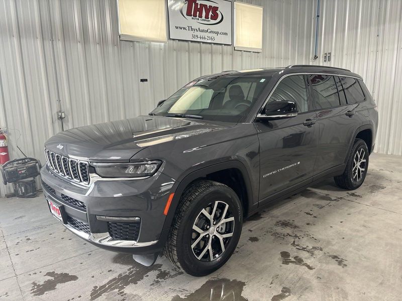 2024 Jeep Grand Cherokee L Limited 4x4Image 28