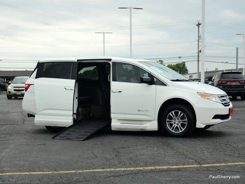2013 Honda Odyssey EX-L photo 7