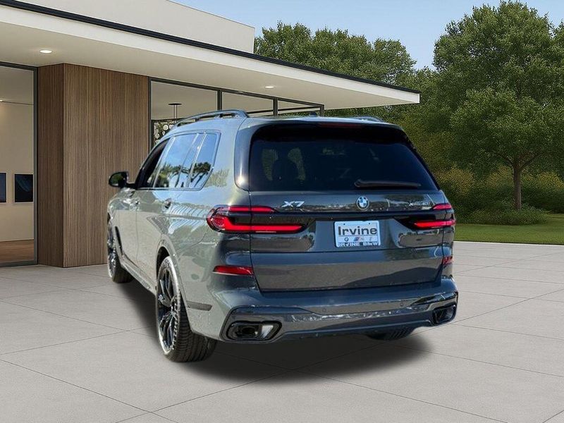 New 2026 BMW X7 xDrive40iImage 11