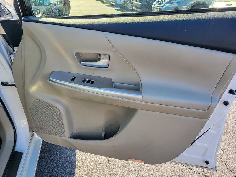 2012 Toyota Prius V Two photo 23