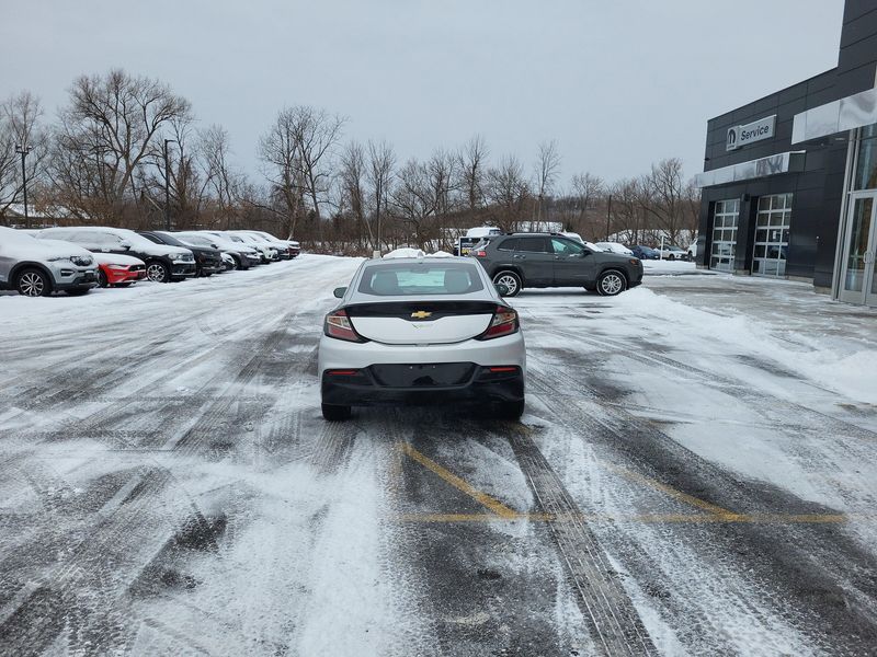 Used 2018 Chevrolet Volt PremierImage 12