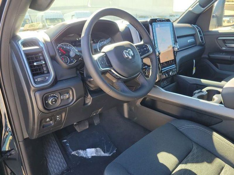 New 2026 RAM 1500 Big Horn Crew Cab 4x4 5'7' Box