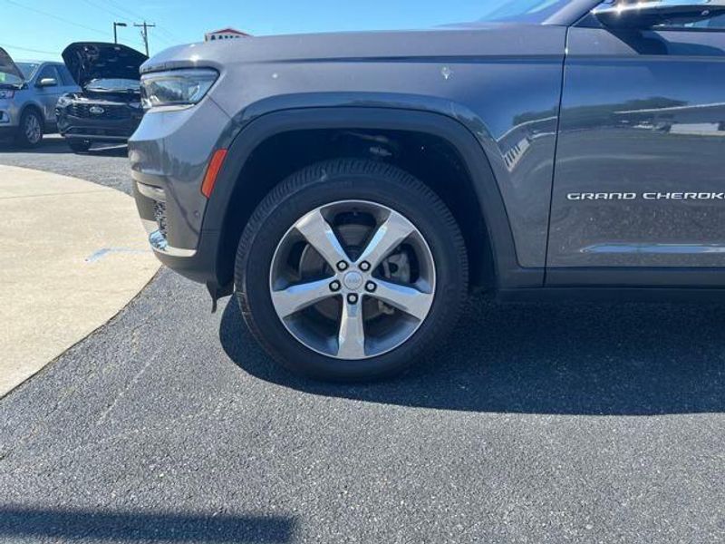 2022 Jeep Grand Cherokee L LimitedImage 12