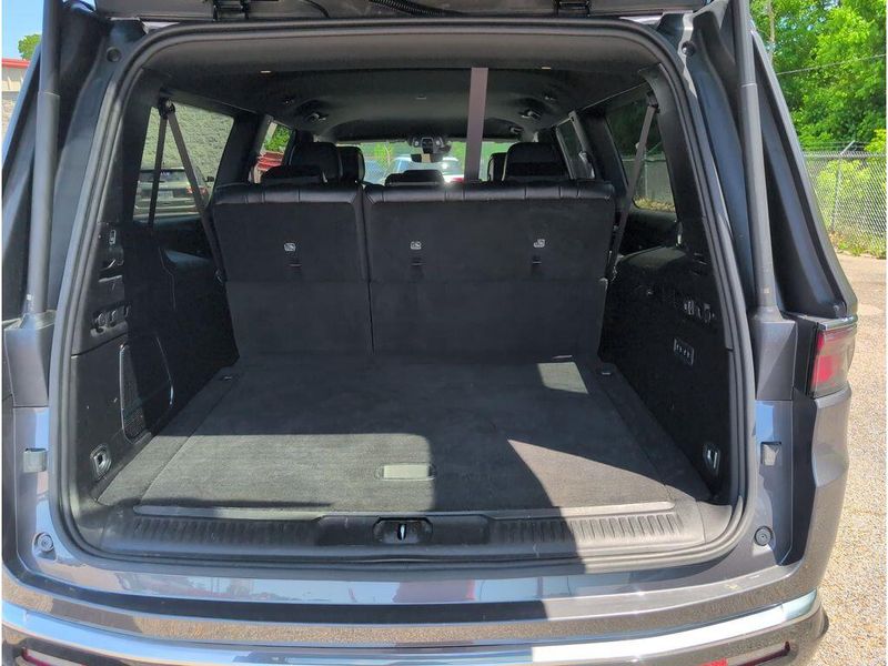 2024 Jeep Wagoneer L Series IIImage 32