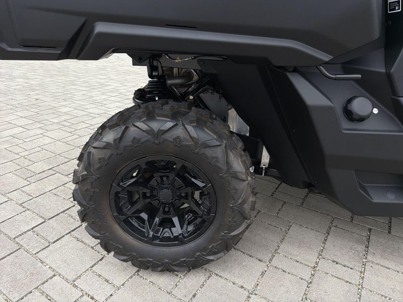 New 2026 Can-Am DEFENDER MAX DPS HD9 Image 20