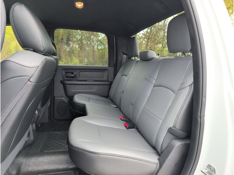 New 2026 RAM 3500 Tradesman Crew Cab Chassis 4x4 60