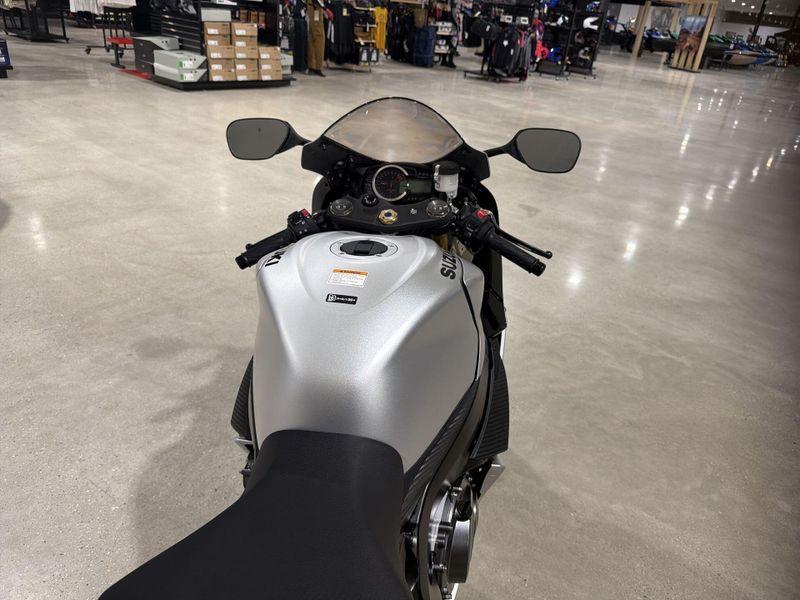 New 2026 Suzuki GSX-R750 Image 25